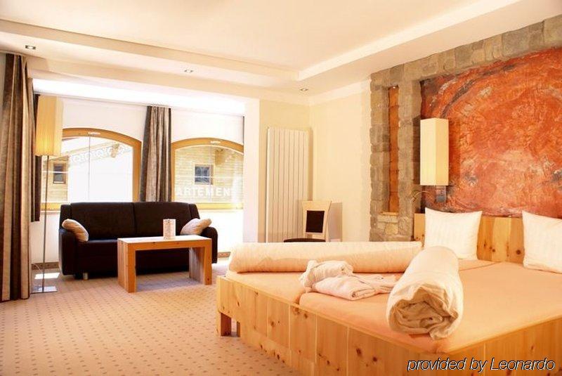Hotel Des Alpes Samnaun Esterno foto